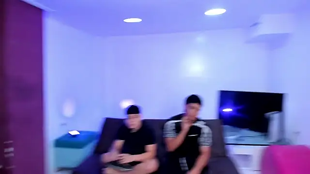 HotThreesoome online show from 02/28/26, 12:06