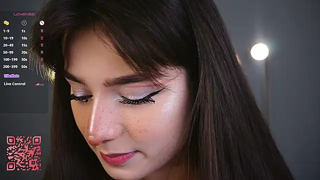 Snapshot of Lanenger chatting on 02/19/26, 10:39 Lanenger online show from 02/19/26, 10:39