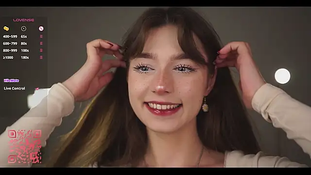 Snapshot of Lanenger chatting on 04/13/26, 10:26 Lanenger online show from 04/13/26, 10:26