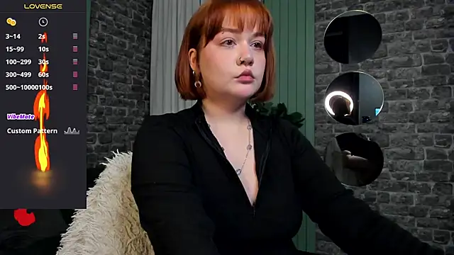 Snapshot of ginger_hood chatting on 12/15/25, 06:06 ginger hood online show from 12/15/25, 06:06