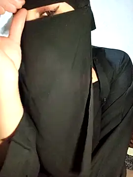 Snapshot of -Batta- chatting on 02/19/26, 09:11 -Batta- online show from 02/19/26, 09:11