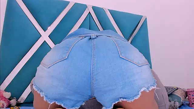 Snapshot of cataleyasantana chatting on 03/20/26, 03:44 cataleyasantana online show from 03/20/26, 03:44