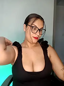 Snapshot of Valeriaa_21 chatting on 03/19/26, 11:31 Valeriaa 21 online show from 03/19/26, 11:31