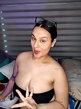 Snapshot of Valeriaa_21 chatting on 05/06/26, 10:26 Valeriaa 21 online show from 05/06/26, 10:26