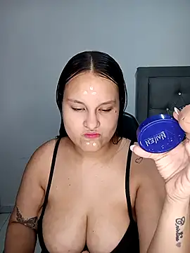 Snapshot of Valeriaa_21 chatting on 06/18/26, 06:12 Valeriaa 21 online show from 06/18/26, 06:12