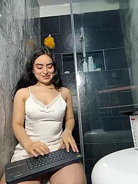 saasha Petit online show from 03/06/26, 11:17