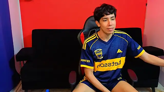 Neo Twink online show from 12/18/25, 07:09