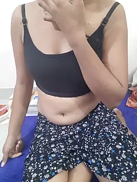 Riya rani8 online show from 12/18/25, 10:32