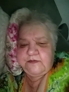 HapinessLovee online show from 12/21/25, 04:47