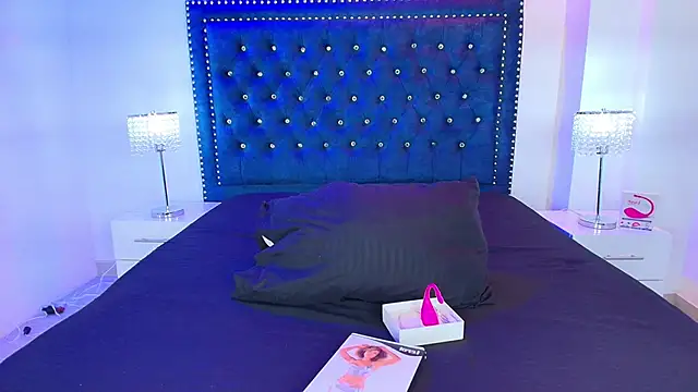 Snapshot of Velora_nigth chatting on 01/19/26, 11:25 Velora nigth online show from 01/19/26, 11:25