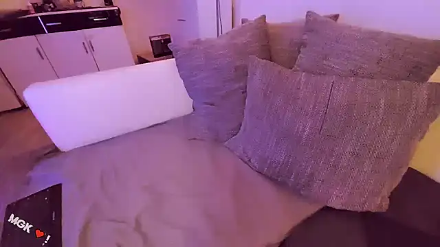 Snapshot of mindfvkc chatting on 03/28/26, 03:50 mindfvkc online show from 03/28/26, 03:50