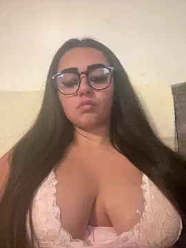 Wild Busty Niyah XX online show from 02/19/26, 09:22