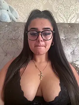 Wild Busty Niyah XX online show from 05/05/26, 09:28