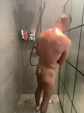 Snapshot of jack-the-dad chatting on 04/09/26, 08:42 jack-the-dad online show from 04/09/26, 08:42