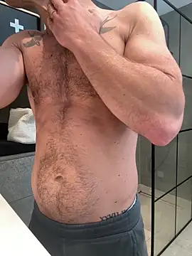 Snapshot of jack-the-dad chatting on 04/12/26, 11:15 jack-the-dad online show from 04/12/26, 11:15