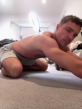 Snapshot of jack-the-dad chatting on 04/15/26, 07:37 jack-the-dad online show from 04/15/26, 07:37