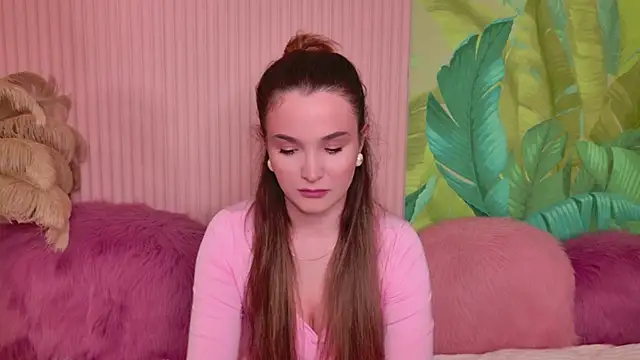 Lina Sinerz online show from 05/22/26, 03:50