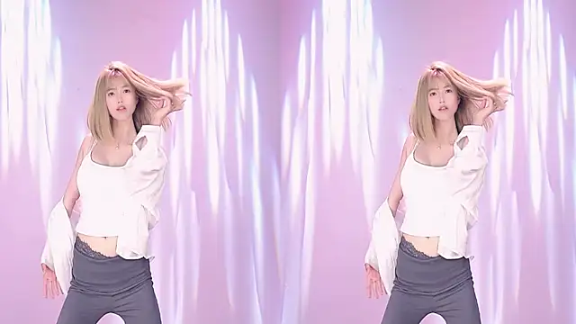 Snapshot of sc-stars01 chatting on 04/15/26, 06:42 sc-stars01 online show from 04/15/26, 06:42