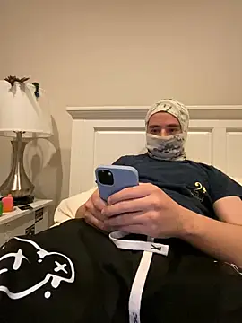 phantom898983 online show from 04/17/26, 07:11