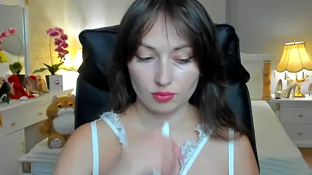 Snapshot of RosiAlina chatting on 07/02/26, 08:20 RosiAlina online show from 07/02/26, 08:20