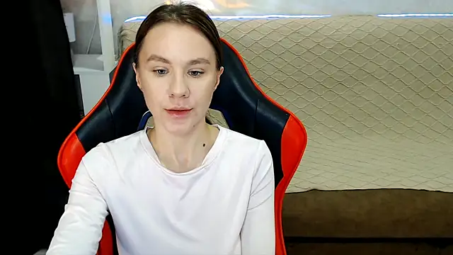 Snapshot of MiaBun1 chatting on 01/14/26, 03:12 MiaBun1 online show from 01/14/26, 03:12