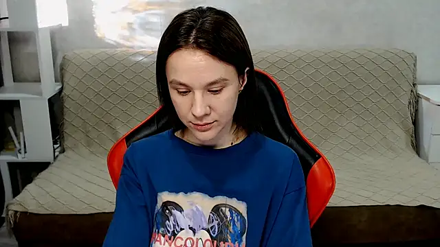 Snapshot of MiaBun1 chatting on 01/19/26, 03:54 MiaBun1 online show from 01/19/26, 03:54