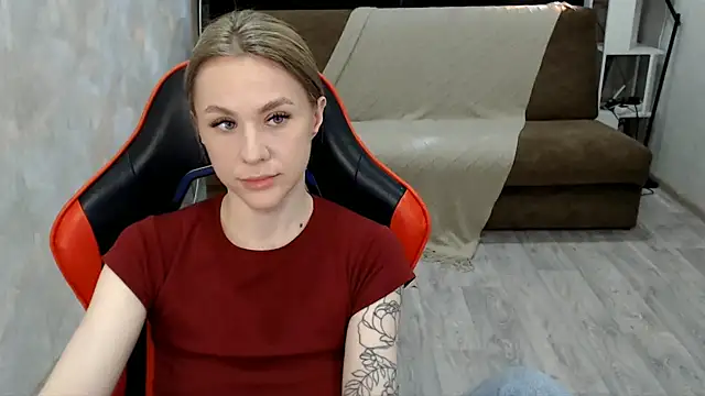 Snapshot of MiaBun1 chatting on 02/07/26, 04:27 MiaBun1 online show from 02/07/26, 04:27