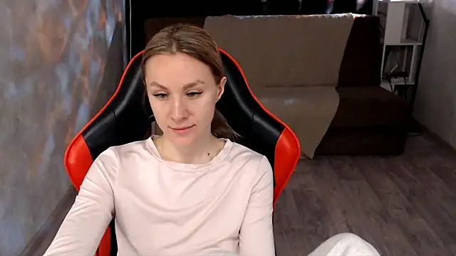 Snapshot of MiaBun1 chatting on 02/10/26, 04:05 MiaBun1 online show from 02/10/26, 04:05