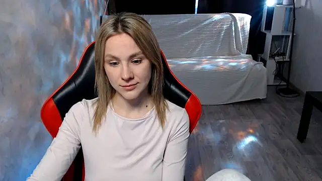 Snapshot of MiaBun1 chatting on 03/02/26, 03:41 MiaBun1 online show from 03/02/26, 03:41