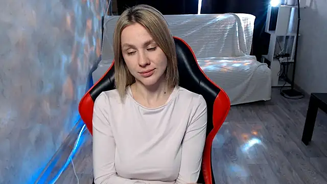 Snapshot of MiaBun1 chatting on 03/02/26, 05:08 MiaBun1 online show from 03/02/26, 05:08