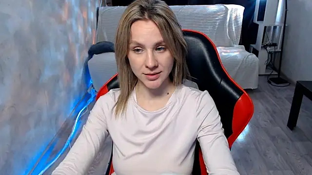 Snapshot of MiaBun1 chatting on 03/02/26, 07:15 MiaBun1 online show from 03/02/26, 07:15