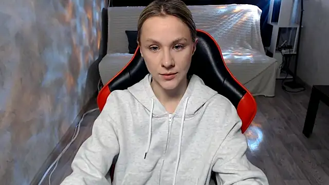 Snapshot of MiaBun1 chatting on 03/03/26, 04:29 MiaBun1 online show from 03/03/26, 04:29