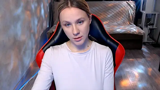 Snapshot of MiaBun1 chatting on 03/11/26, 03:56 MiaBun1 online show from 03/11/26, 03:56