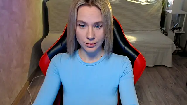 Snapshot of MiaBun1 chatting on 04/08/26, 04:12 MiaBun1 online show from 04/08/26, 04:12