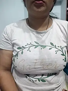 Snapshot of telugupravalli chatting on 04/11/26, 03:33 telugupravalli online show from 04/11/26, 03:33