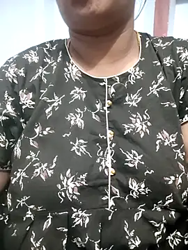 Snapshot of telugupravalli chatting on 04/19/26, 05:23 telugupravalli online show from 04/19/26, 05:23