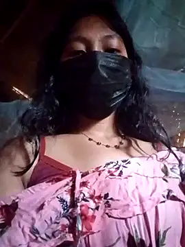 Snapshot of Hot_Rishta chatting on 12/19/25, 09:27 Hot Rishta online show from 12/19/25, 09:27