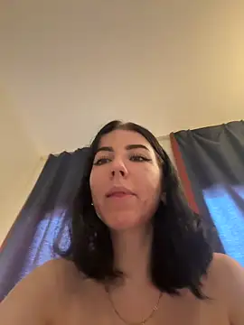 Snapshot of Nattasss chatting on 05/12/26, 11:40 Nattasss online show from 05/12/26, 11:40