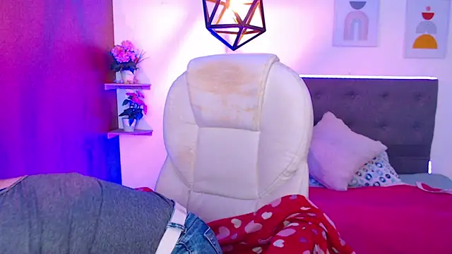 dany bannany online show from 03/17/26, 04:32