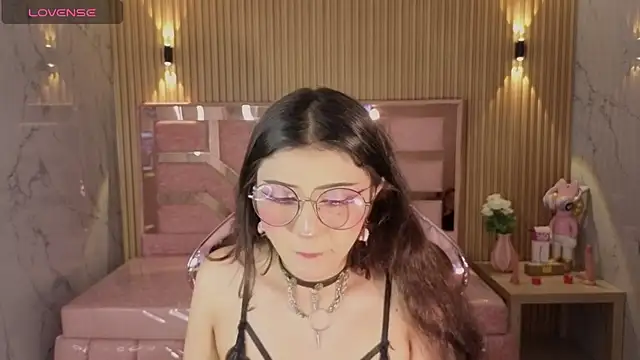 miss devil s online show from 04/14/26, 03:12