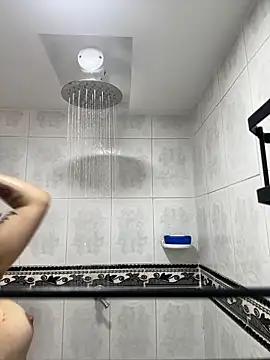 Estefania Velez online show from 03/10/26, 06:02