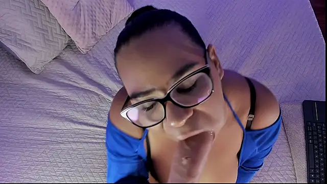 Snapshot of chocolattesexxx chatting on 07/15/26, 04:18 chocolattesexxx online show from 07/15/26, 04:18