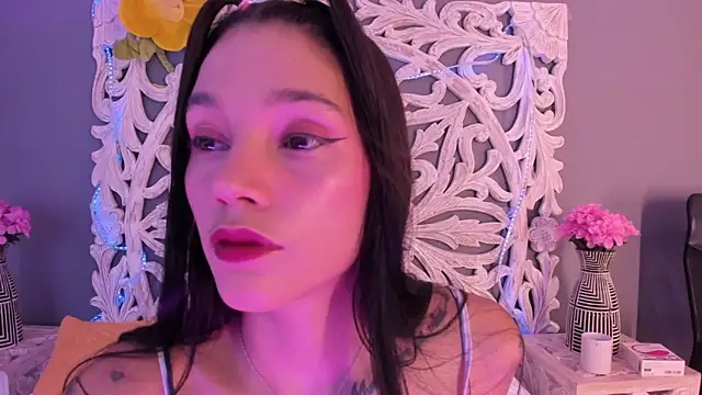 loraineblake online show from 02/24/26, 01:42