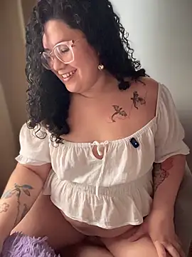 VanesssaMilf  online show from 12/15/25, 04:33