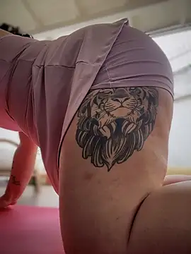 VanesssaMilf  online show from 01/16/26, 07:51