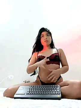 Snapshot of EmmyDuran chatting on 01/10/26, 04:14 EmmyDuran online show from 01/10/26, 04:14