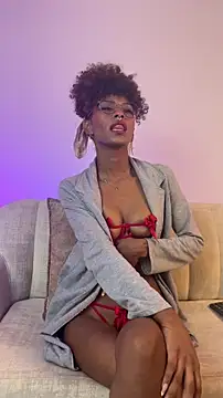 Snapshot of NaomiClay chatting on 04/21/26, 12:44 NaomiClay online show from 04/21/26, 12:44