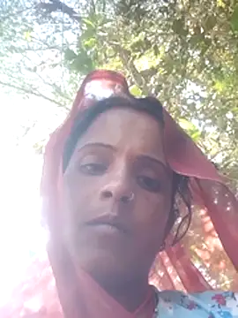 Snapshot of Chetna_thakur chatting on 12/18/25, 06:19 Chetna thakur online show from 12/18/25, 06:19