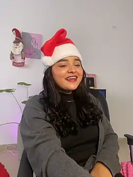 ladulcemary  online show from 12/18/25, 12:33