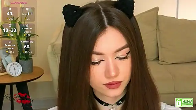 oliviaah  online show from 03/31/26, 03:12